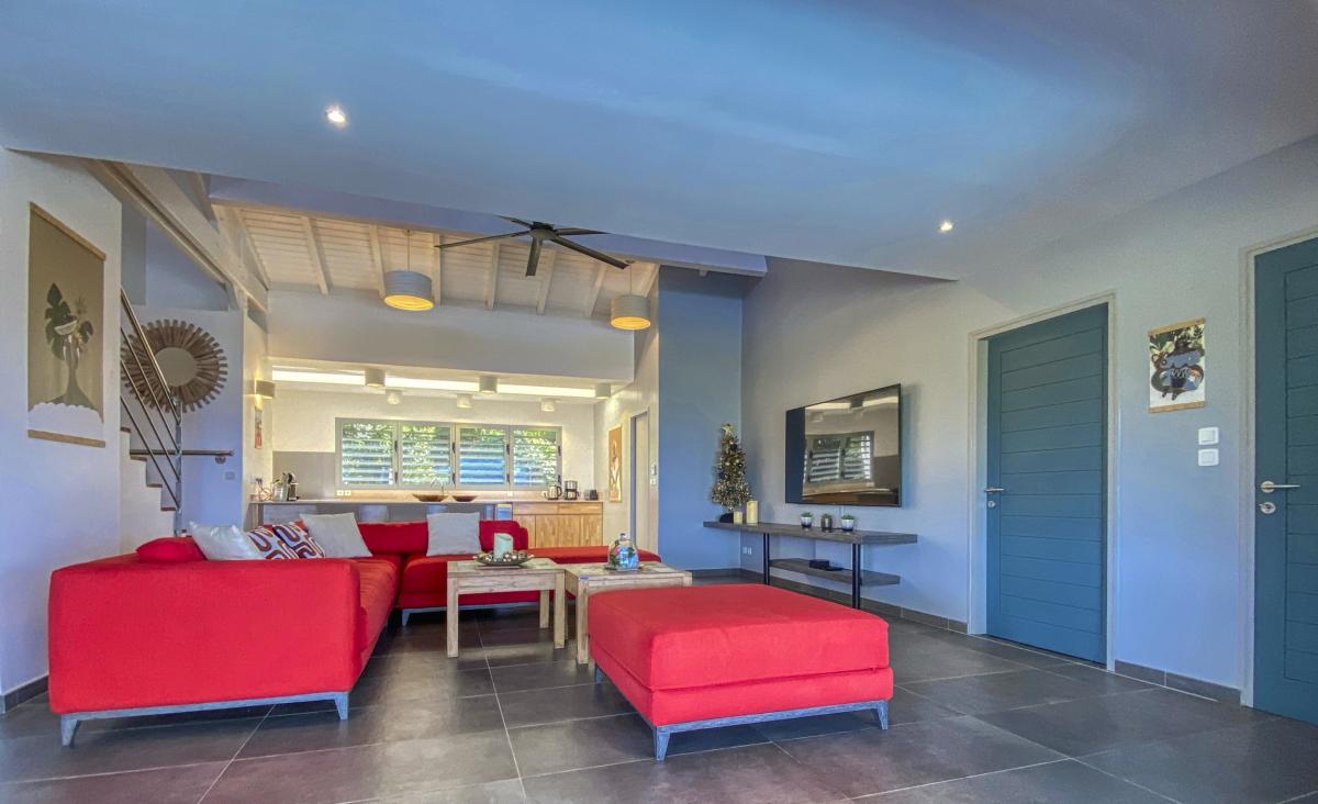 11.Location Villa piscine vue mer Deshaies Guadeloupe_Séjour